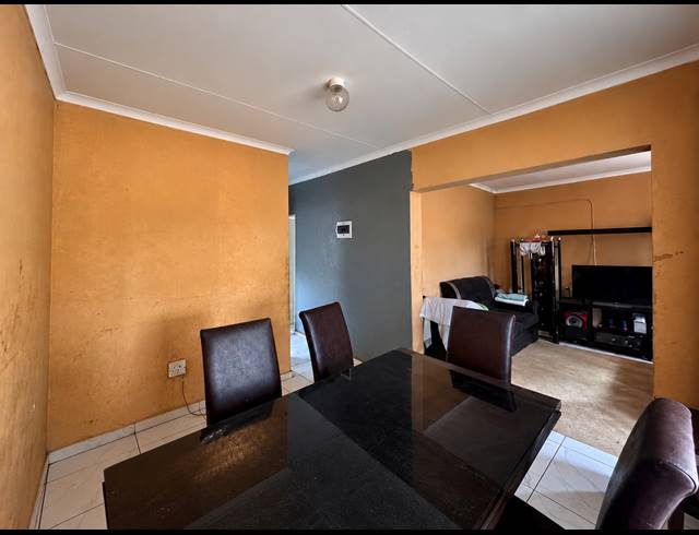 3 BEDROOM HOUSE FOR SALE IN VANDERBIJLPARK CW 6